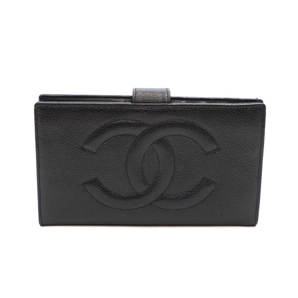 CHANEL Handbags - Chanel Vintage Caviar CC Logo Flap Wallet